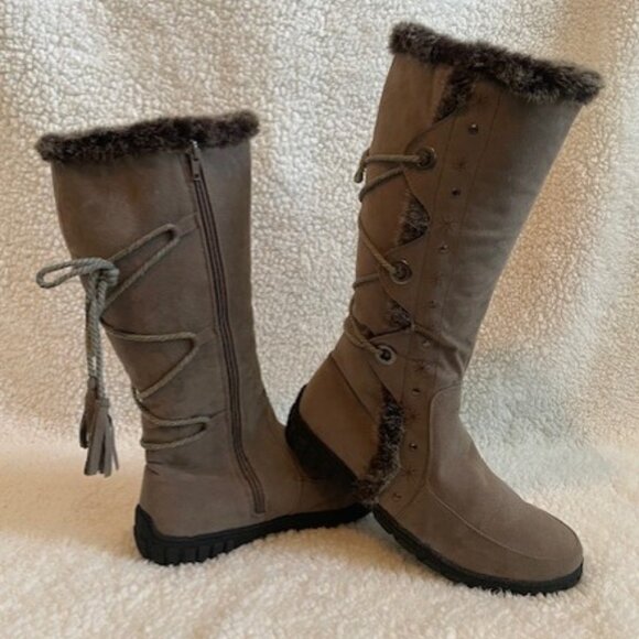 bucco Shoes - Bucco Capensis Noelas Lace Up Boots Size 7.5